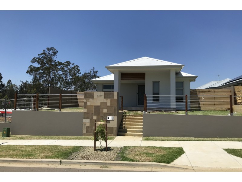 146 Triton Boulevard, North Rothbury NSW 2335