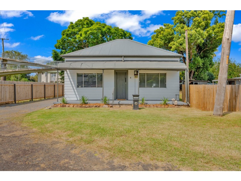 5 Wallace Street, South Maitland NSW 2320