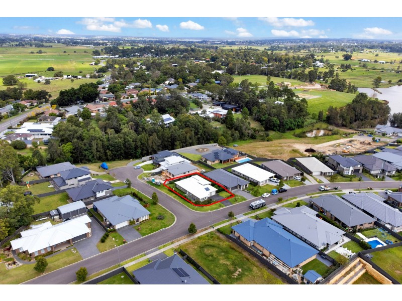 11 Pandanus Circuit, Bolwarra NSW 2320