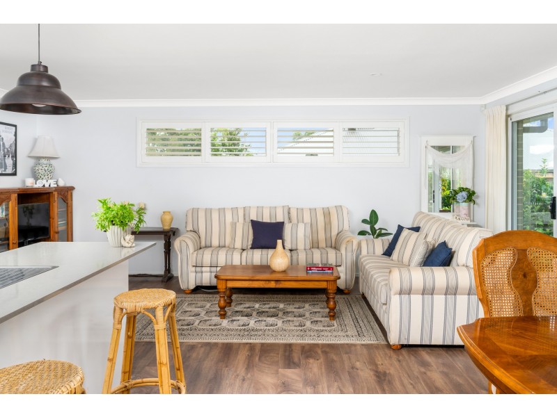 11 Pandanus Circuit, Bolwarra NSW 2320