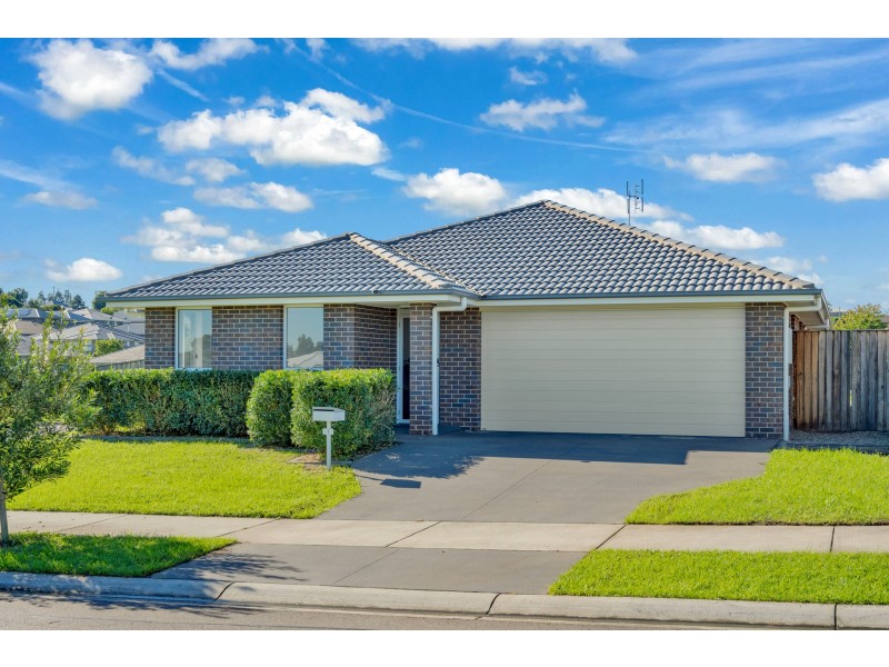 1 Slate Street, Gillieston Heights NSW 2321