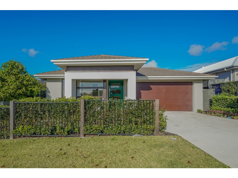 6 Redwood Drive, Gillieston Heights NSW 2321
