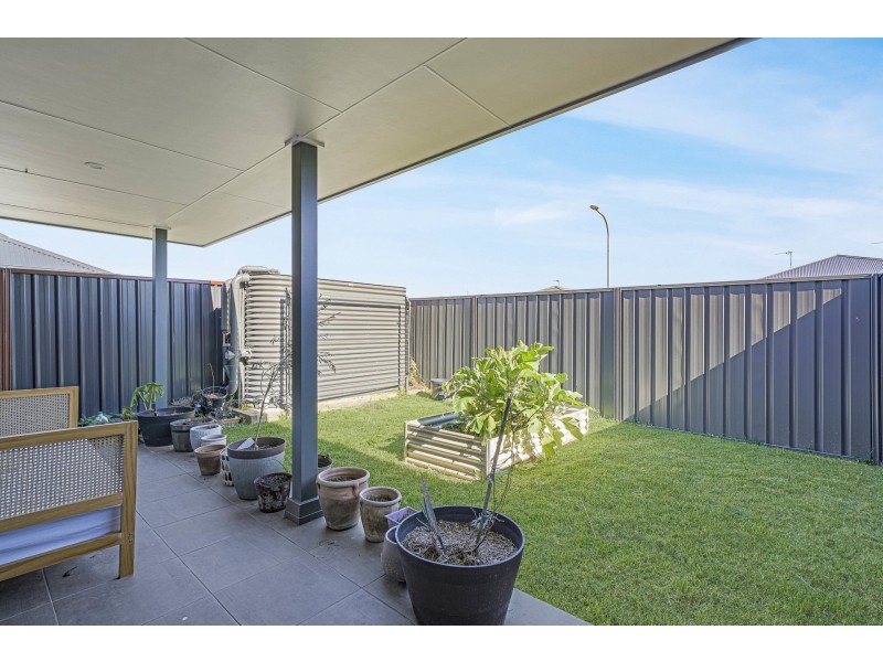 2/22 Lancaster Street, Thornton NSW 2322
