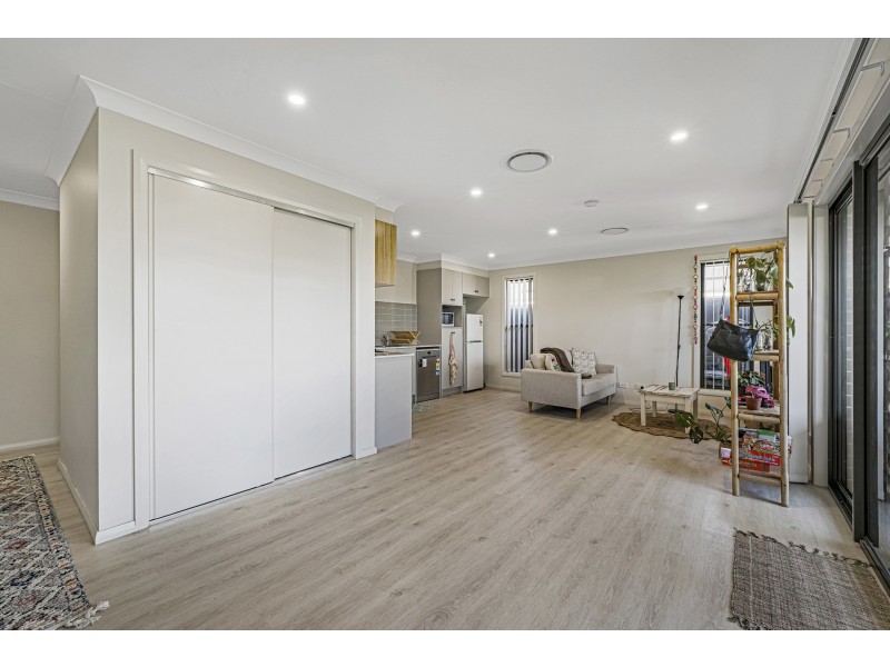2/22 Lancaster Street, Thornton NSW 2322