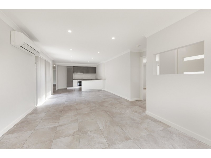 1/61 Clayton Crescent, Rutherford NSW 2320