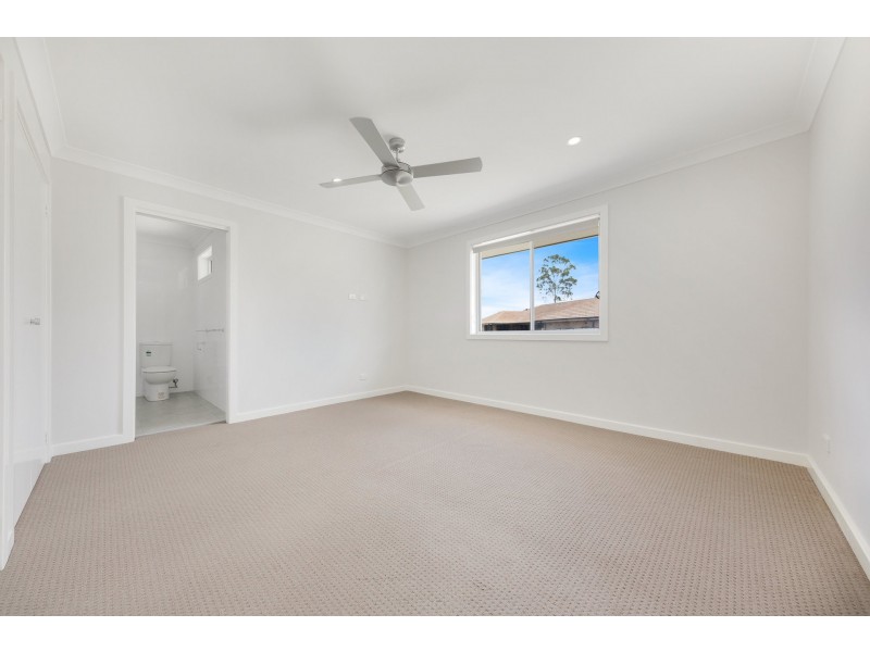 1/61 Clayton Crescent, Rutherford NSW 2320