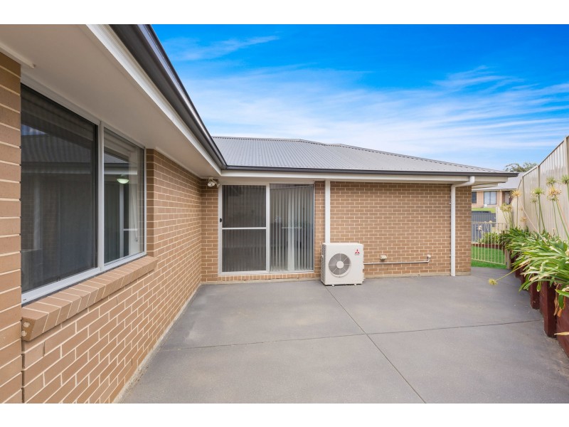 1/61 Clayton Crescent, Rutherford NSW 2320