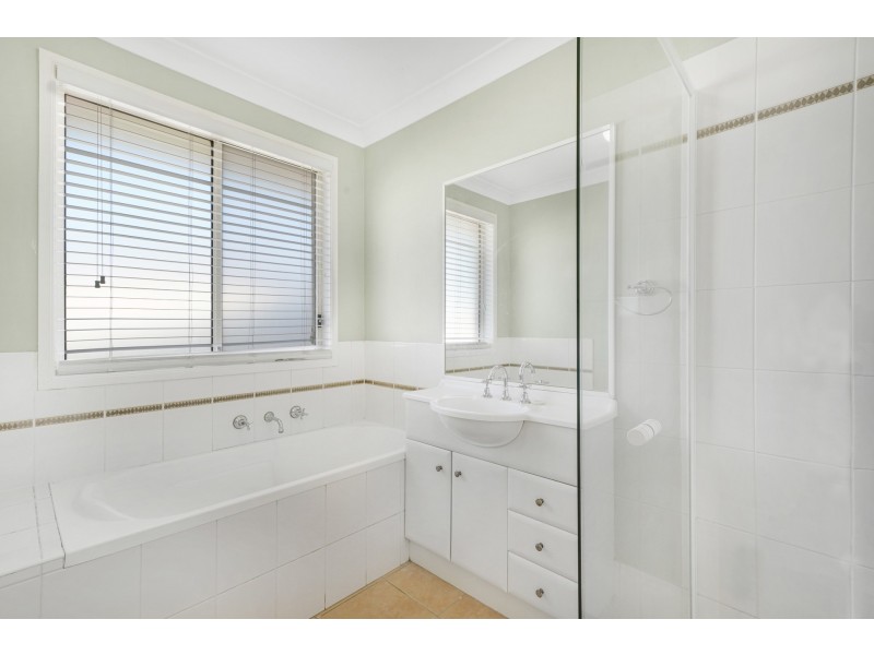 15 Parkside Crescent, Thornton NSW 2322