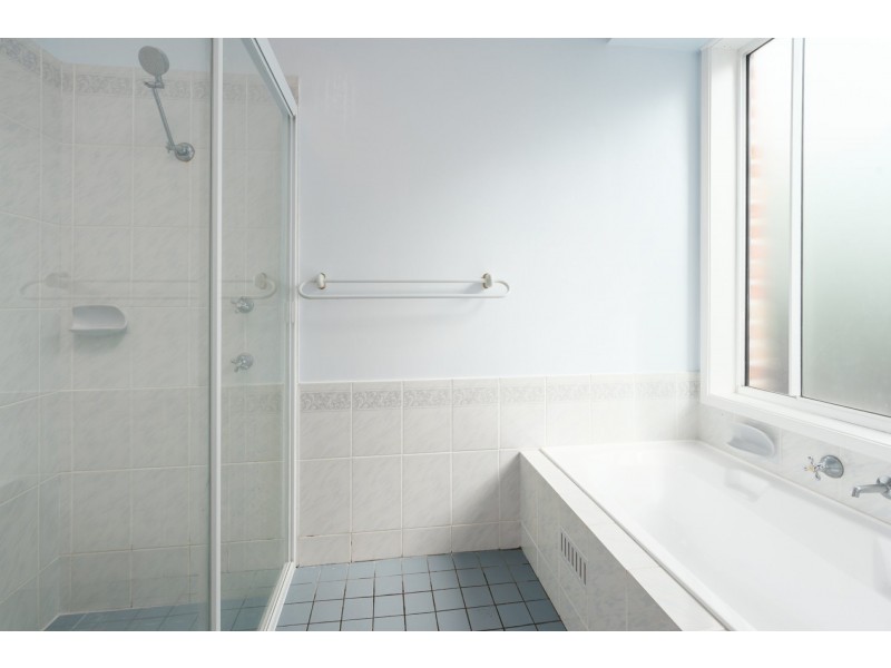 9 Correa Close, Aberglasslyn NSW 2320