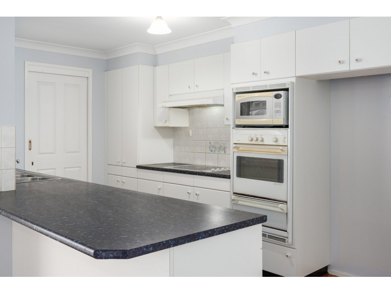 9 Correa Close, Aberglasslyn NSW 2320