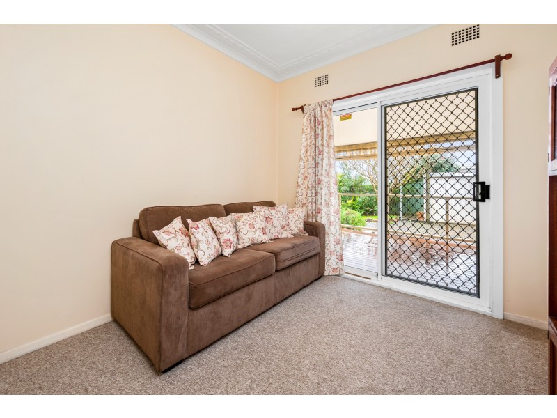 4 Chambers Street, East Maitland NSW 2323