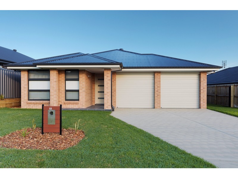 19 Paradise Street, Gillieston Heights NSW 2321
