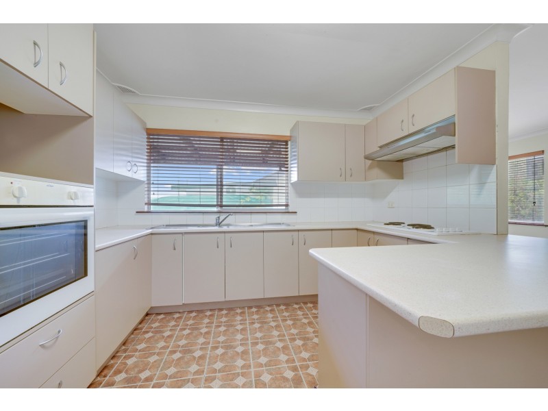 10 Curlew Crescent, Woodberry NSW 2322