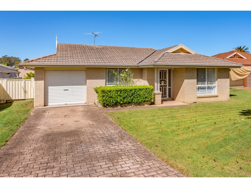 37 Broughton Street, Rutherford NSW 2320