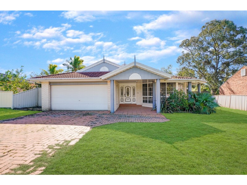 4 Elizabeth Close, Thornton NSW 2322