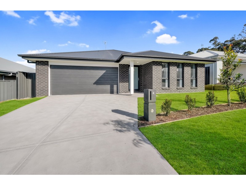 4 Augusta Close, Heddon Greta NSW 2321