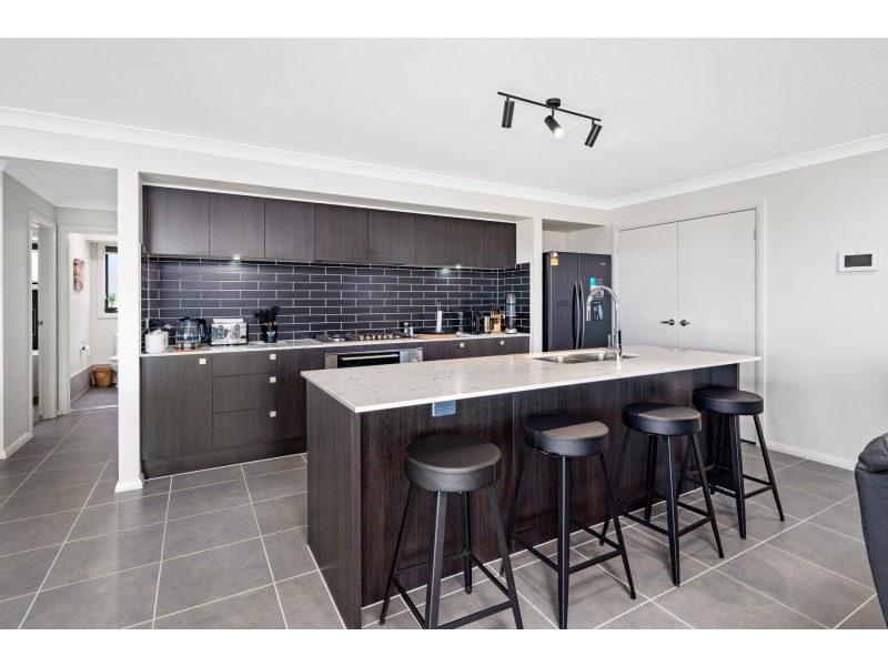 107 Redwood Drive, Gillieston Heights NSW 2321