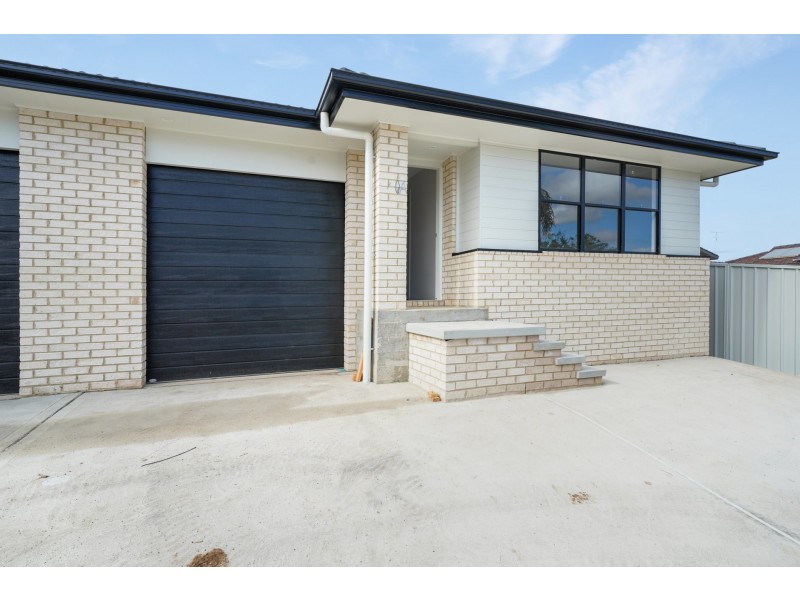 2/10A King Street, Cessnock NSW 2325
