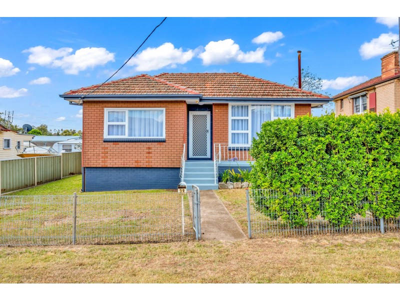 39 Second Avenue, Rutherford NSW 2320