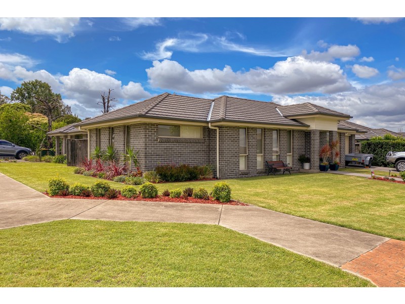 2/23 Dunnart Street, Aberglasslyn NSW 2320