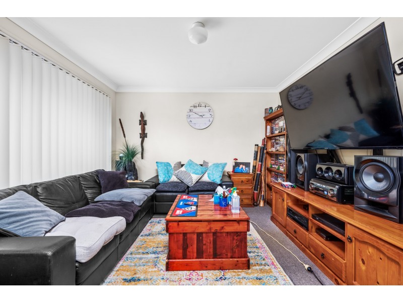 1 Redman Cove, Thornton NSW 2322