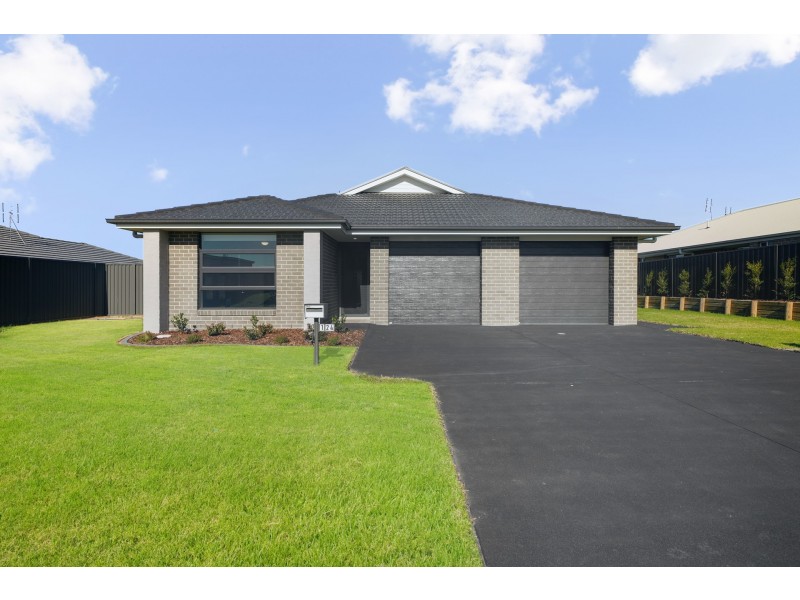 1/24 Corymbia Circuit, Heddon Greta NSW 2321