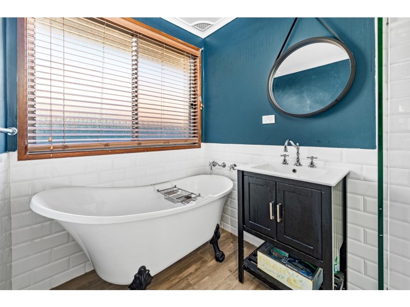 25 Stronach Avenue, East Maitland NSW 2323