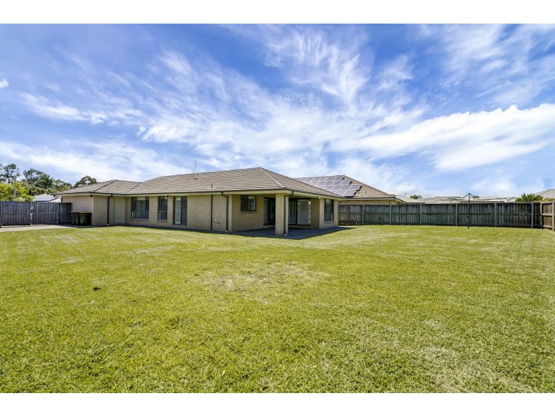 8 James Leslie Drive, Gillieston Heights NSW 2321