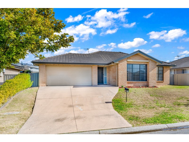 13 Fonda Avenue, Rutherford NSW 2320