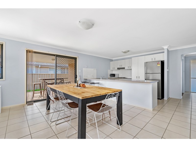 13 Fonda Avenue, Rutherford NSW 2320