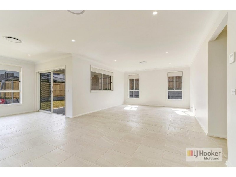 26 Arklow Crescent, Chisholm NSW 2322