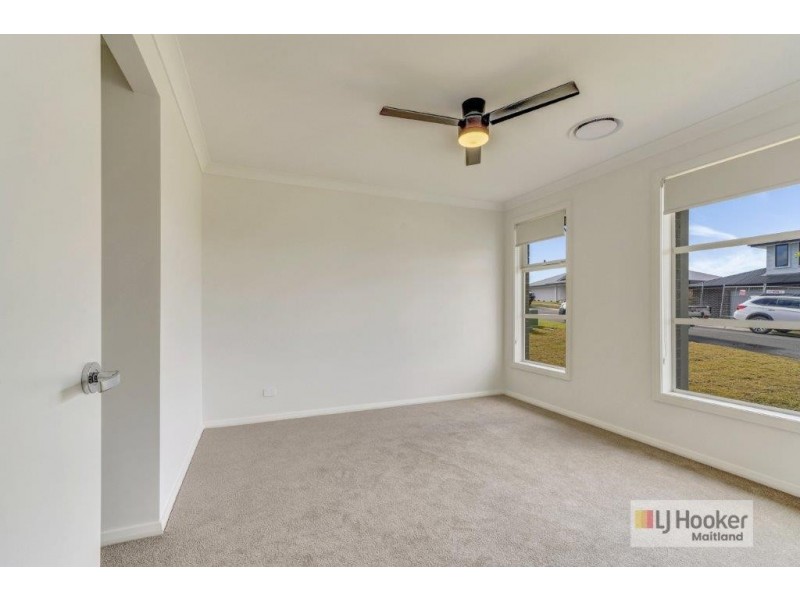 26 Arklow Crescent, Chisholm NSW 2322