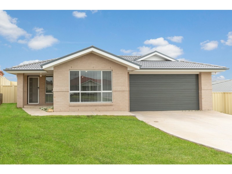 3 Barbara Court, Rutherford NSW 2320