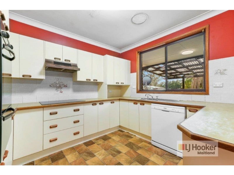 17 White Street, Greta NSW 2334