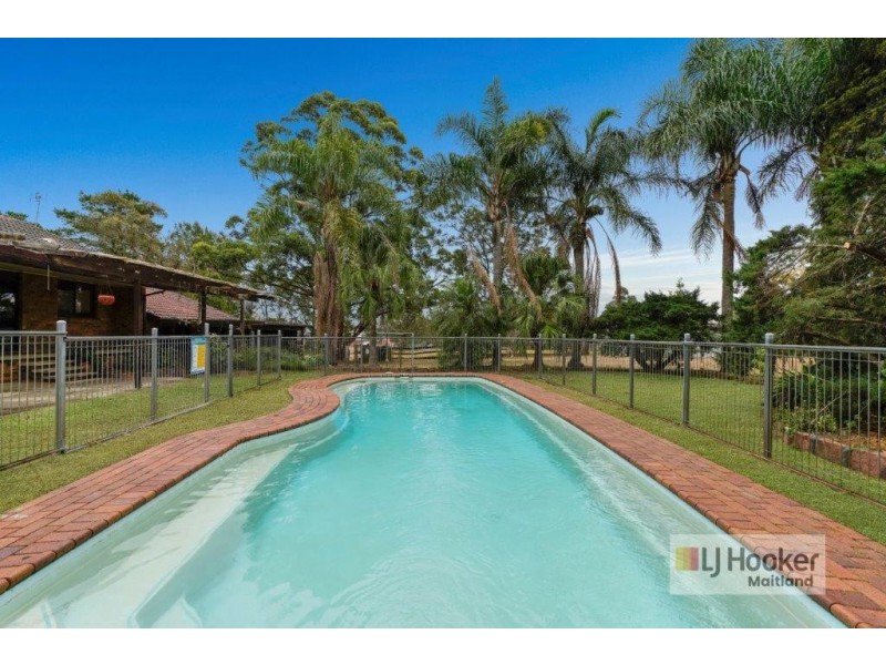 17 White Street, Greta NSW 2334