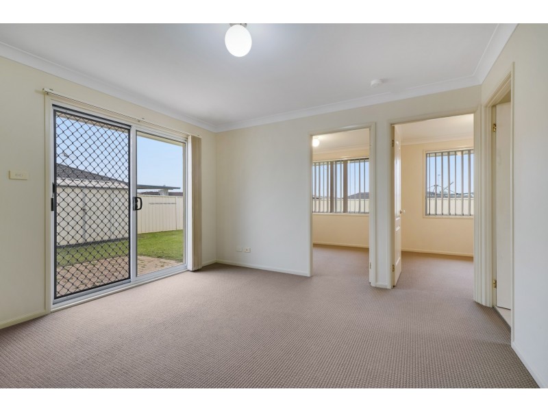 6 Binet Close, Thornton NSW 2322