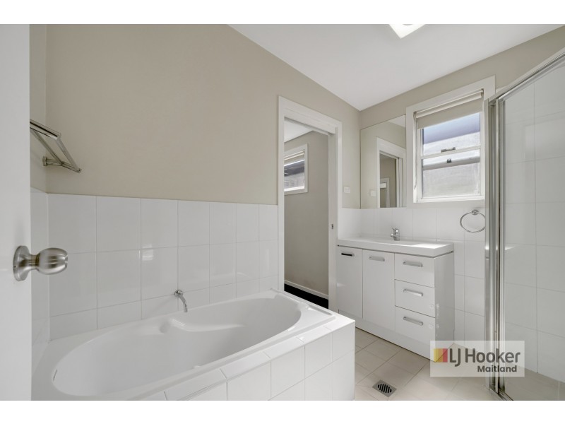 2/24 Carroll Avenue, Cessnock NSW 2325