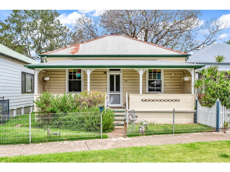 42 Carrington Street, Horseshoe Bend NSW 2320