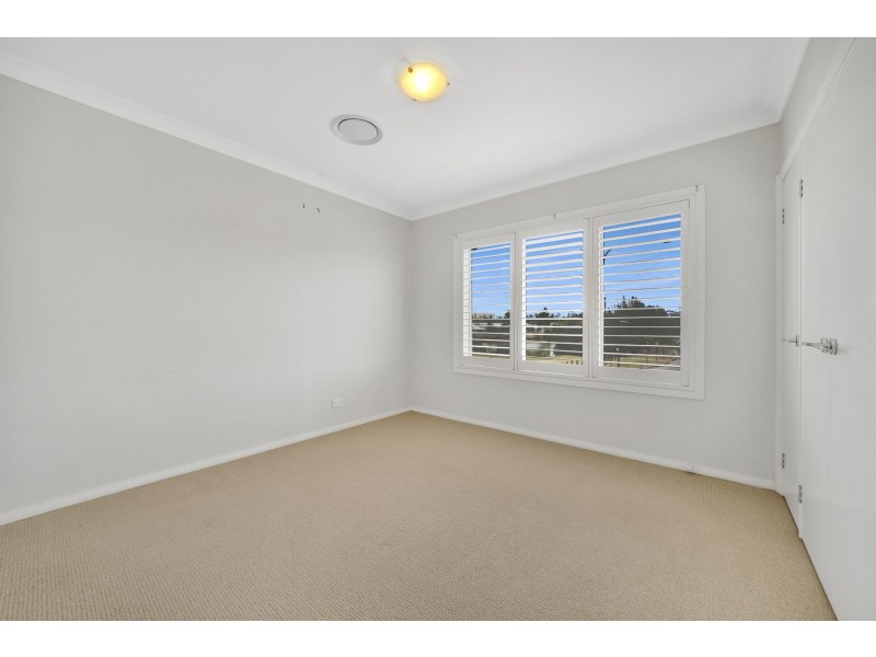 2 Waterside Close, Rutherford NSW 2320