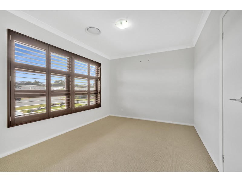 2 Waterside Close, Rutherford NSW 2320