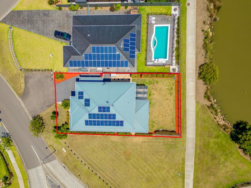 2 Waterside Close, Rutherford NSW 2320