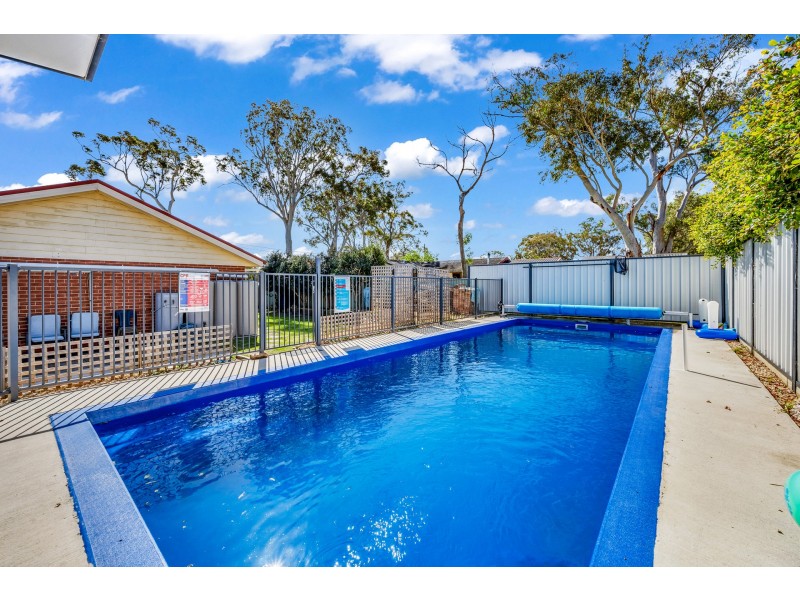 33 Tarwhine Avenue, Chain Valley Bay NSW 2259