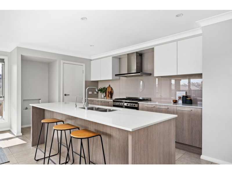 48 Wirraway Drive, Thornton NSW 2322