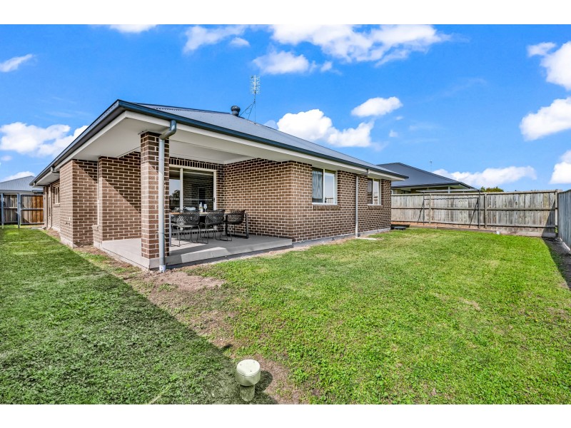 48 Wirraway Drive, Thornton NSW 2322