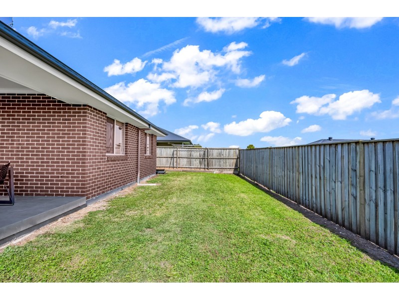 48 Wirraway Drive, Thornton NSW 2322