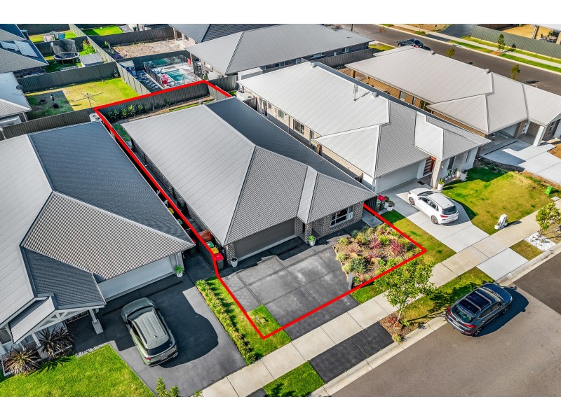 42 Grand Parade, Rutherford NSW 2320