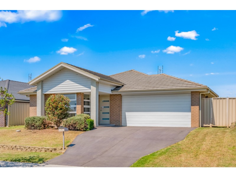19 Croft Close, Thornton NSW 2322