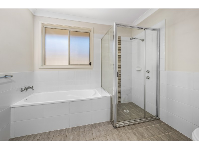 19 Croft Close, Thornton NSW 2322