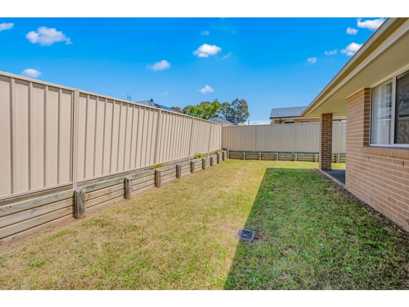 19 Croft Close, Thornton NSW 2322