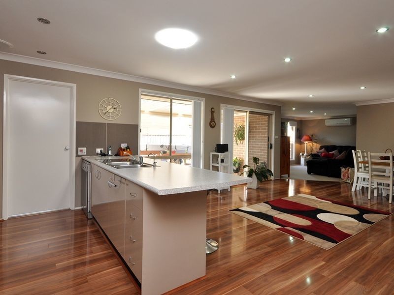 33 Saddlers Drive, Gillieston Heights NSW 2321